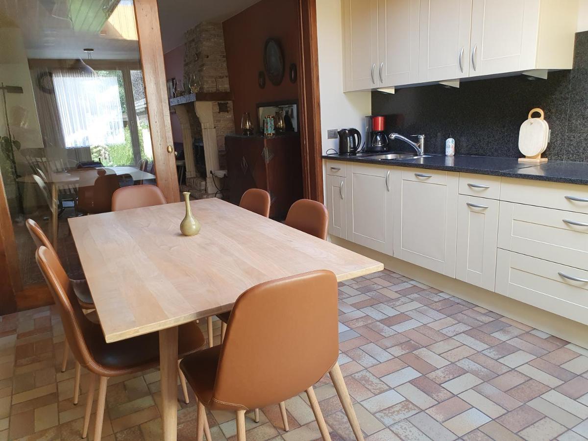 Close To Centre, 3 Rooms, 2 Bathr & Wc, Free Parking & Wifi, Spacious Living Area & Kitchen Bruges Extérieur photo