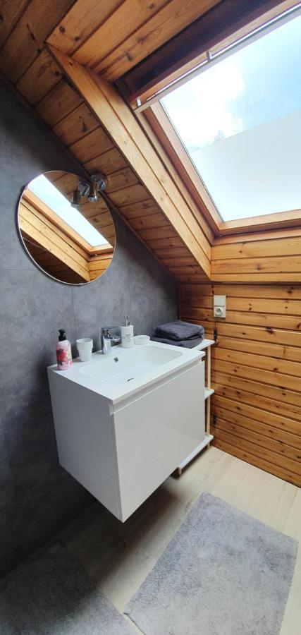 Close To Centre, 3 Rooms, 2 Bathr & Wc, Free Parking & Wifi, Spacious Living Area & Kitchen Bruges Extérieur photo
